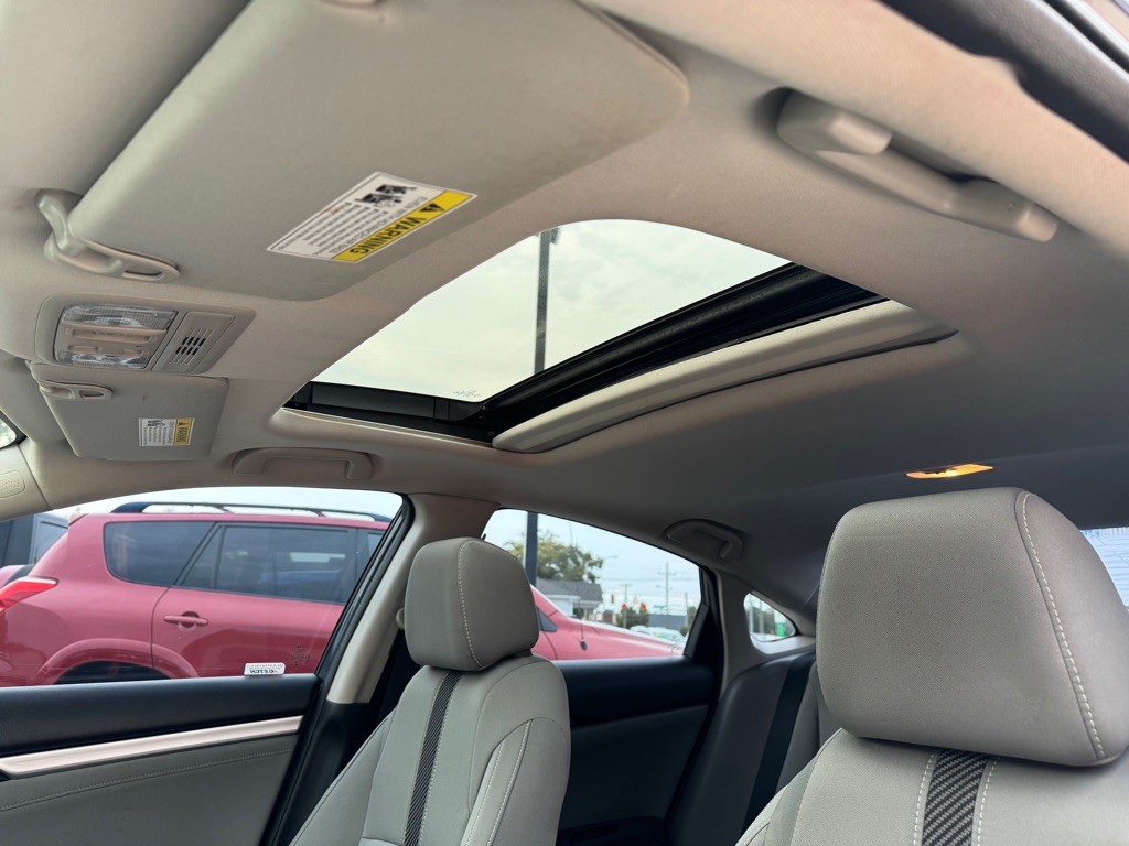 2016 Honda Civic Image 11