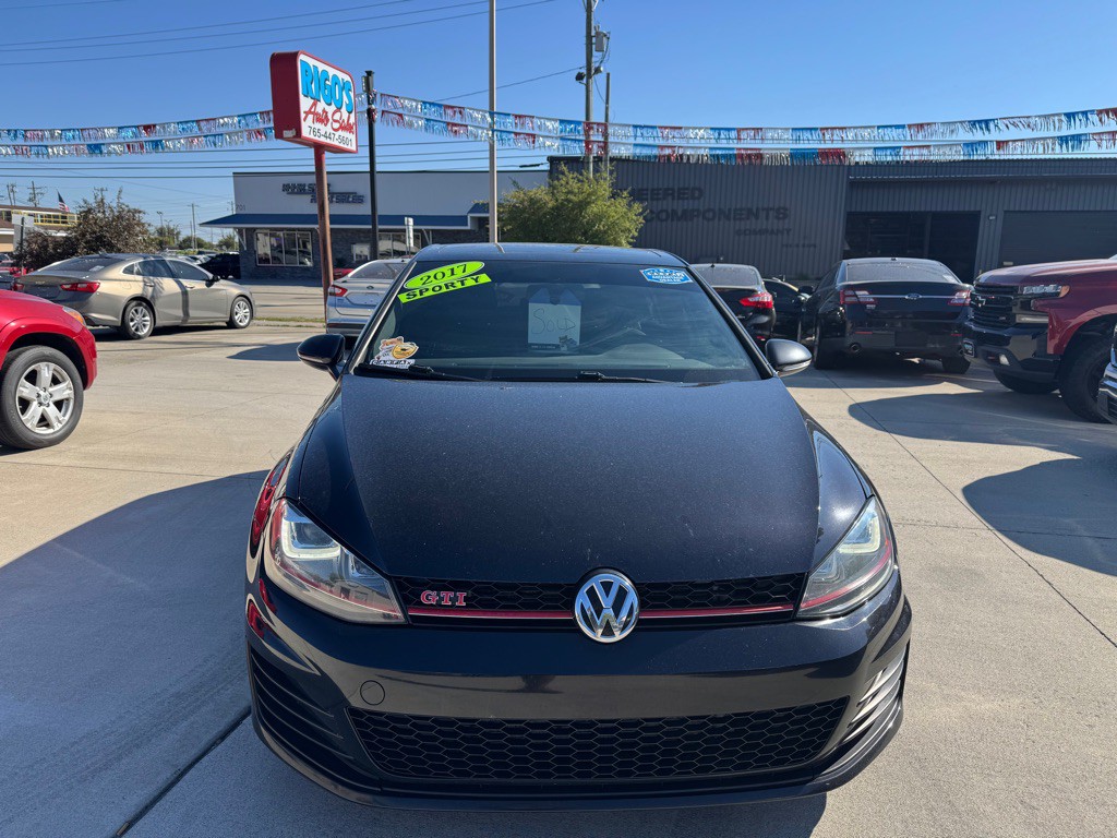 2017 Volkswagen GTI Image 2