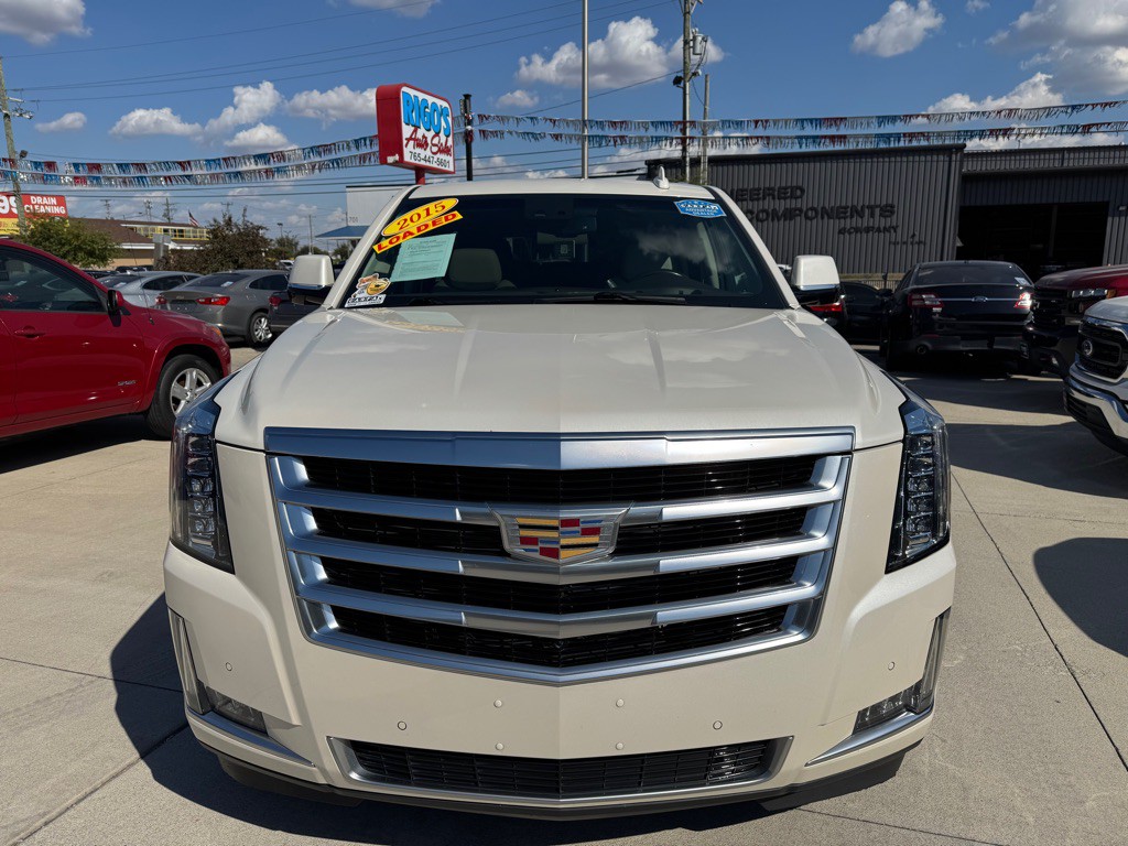 2015 Cadillac Escalade Image 2