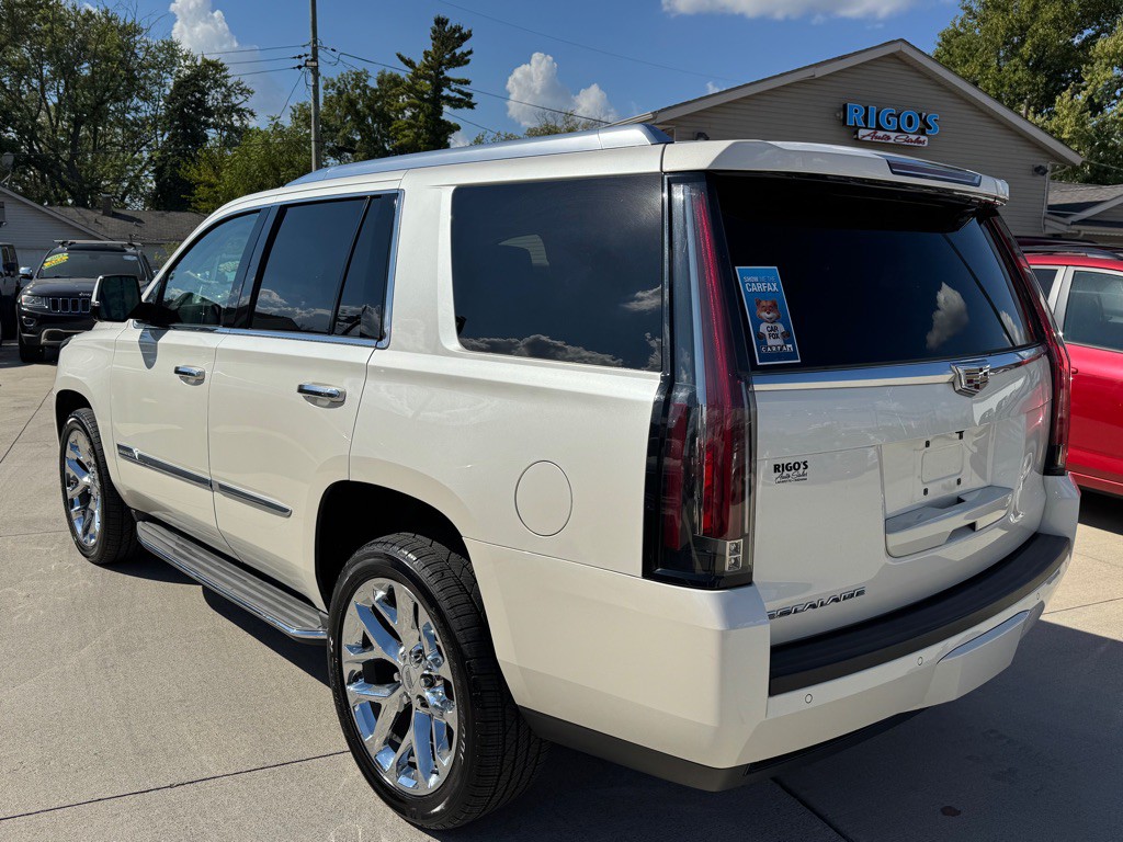 2015 Cadillac Escalade Image 4