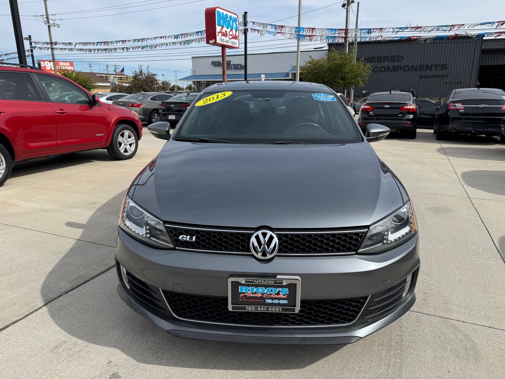 2013 Volkswagen Jetta Image 2