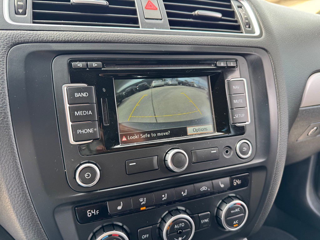 2013 Volkswagen Jetta Image 8