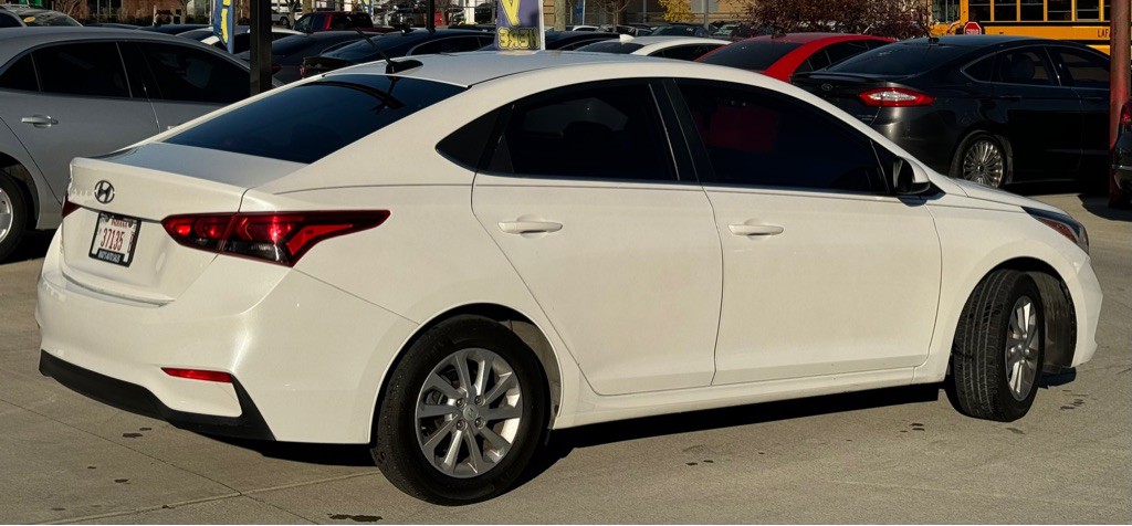 2019 Hyundai Accent Image 6