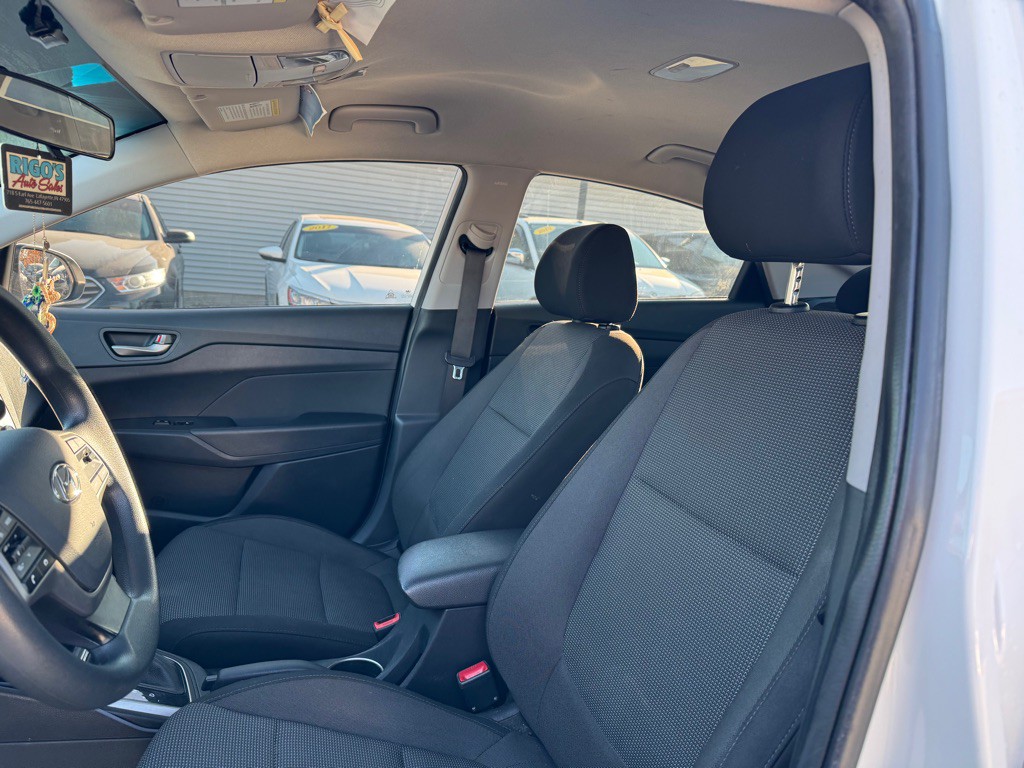 2019 Hyundai Accent Image 7