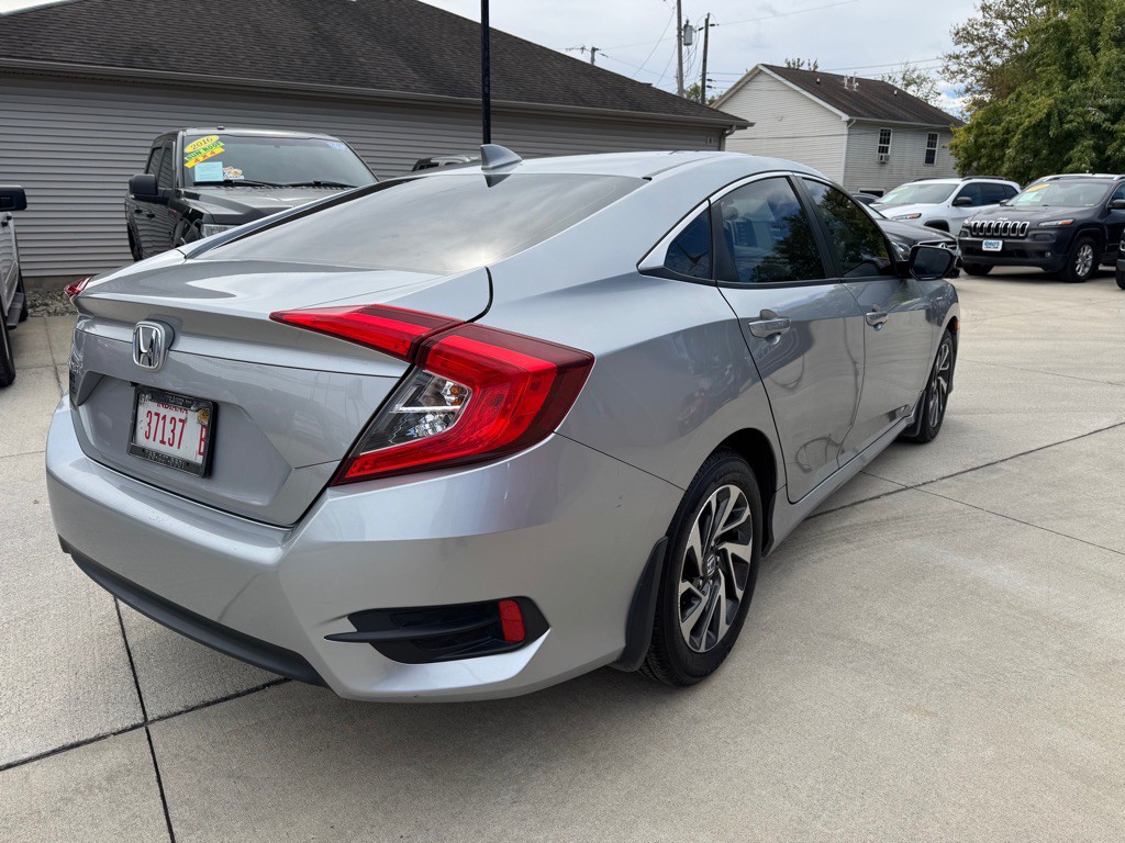 2017 Honda Civic Image 12