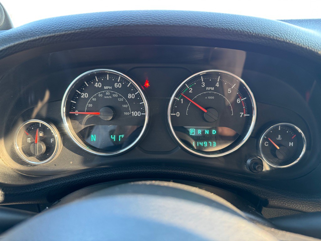 2011 Jeep Wrangler Image 3