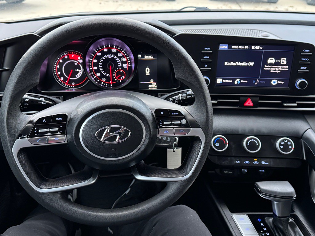 2023 Hyundai Elantra Image 6