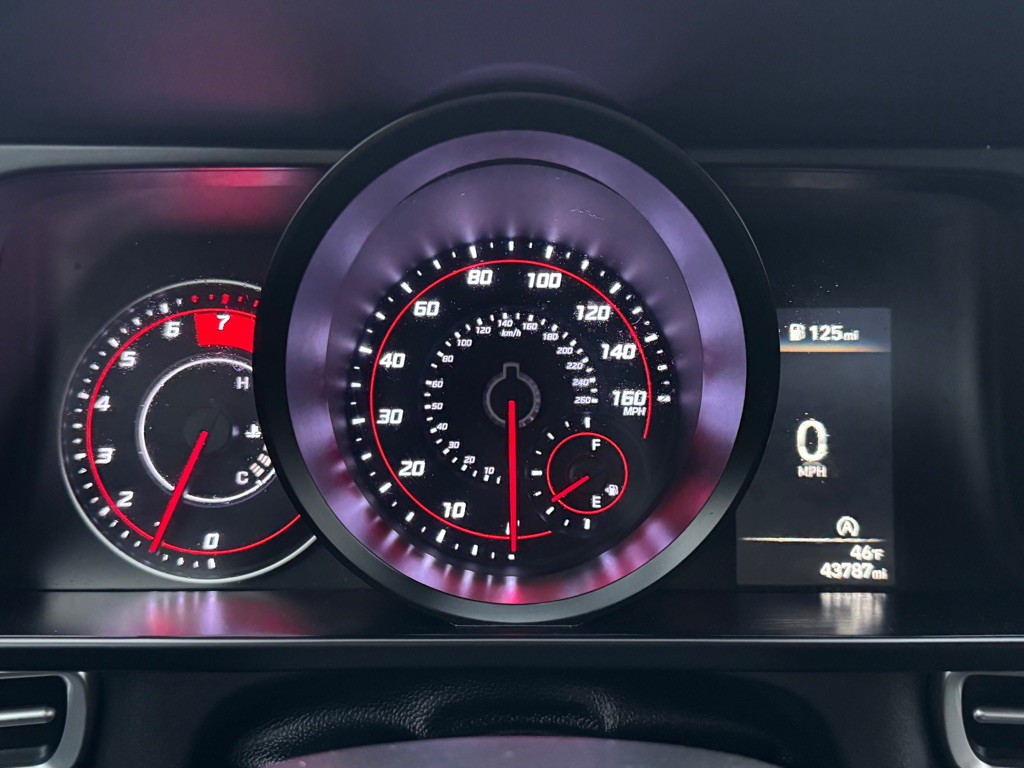 2023 Hyundai Elantra Image 8