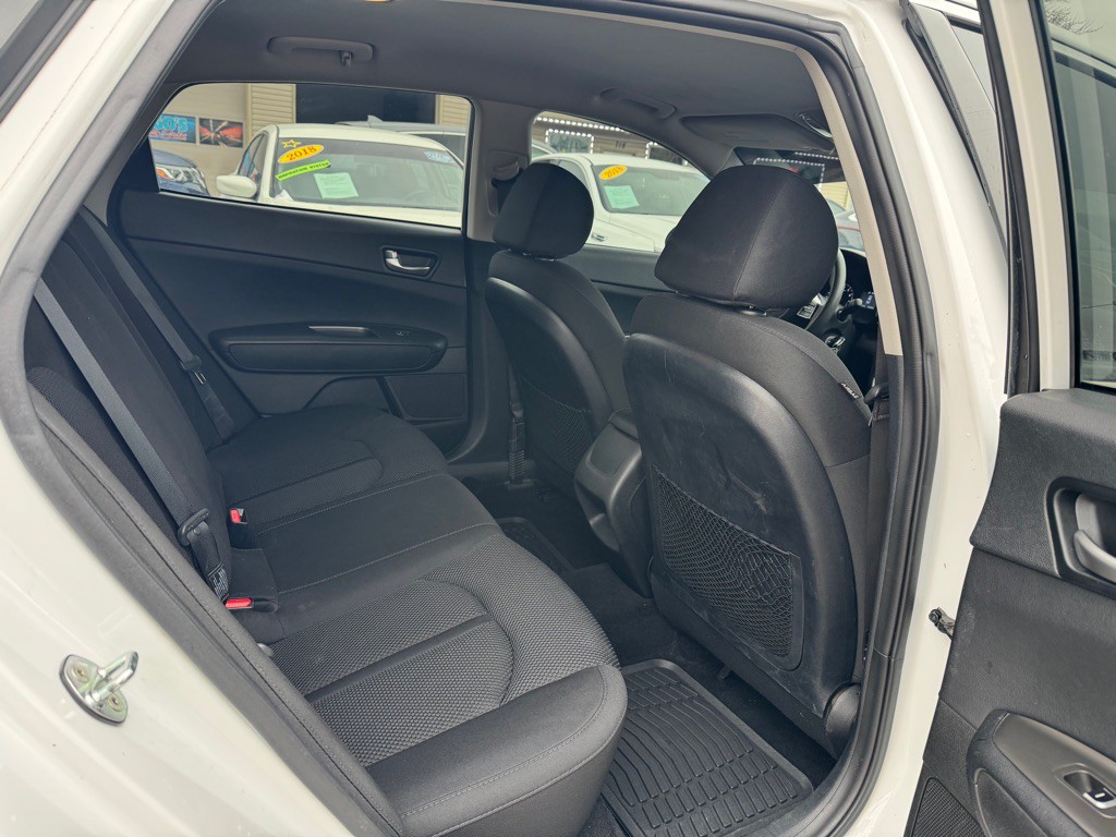 2020 Kia Optima Image 7