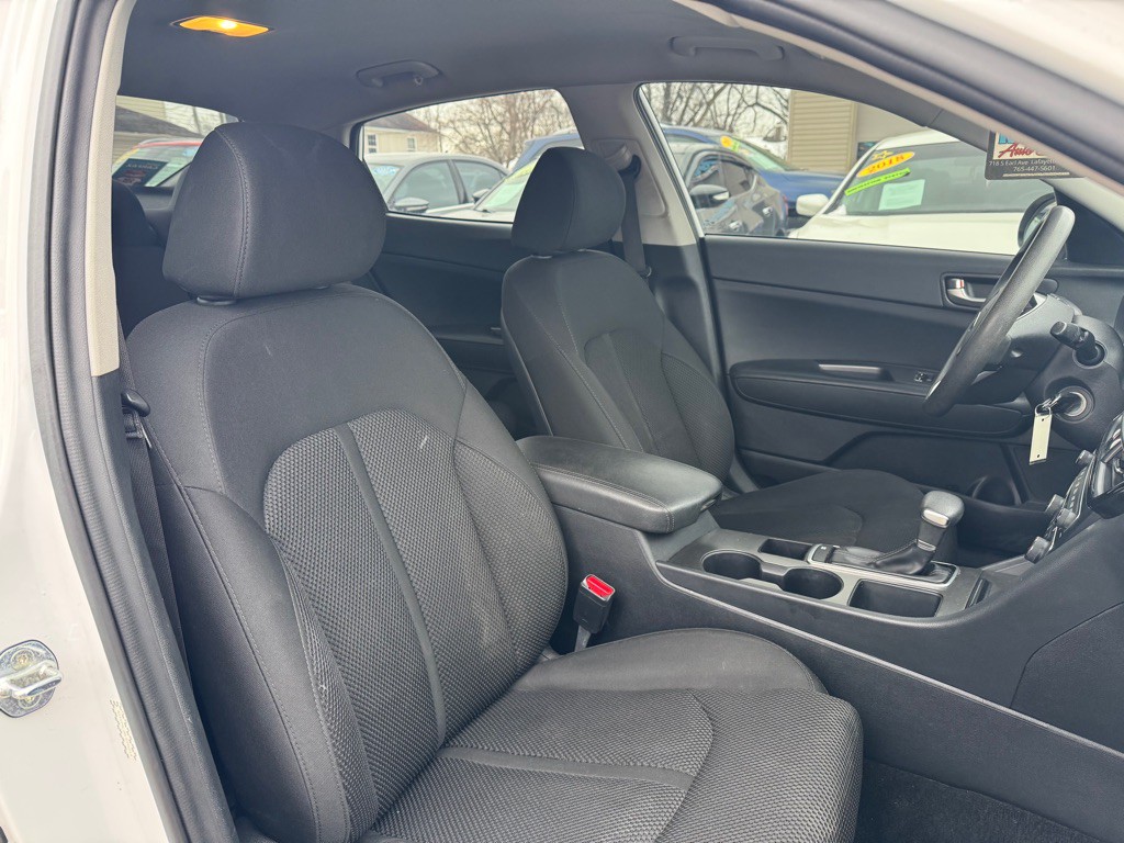 2020 Kia Optima Image 10