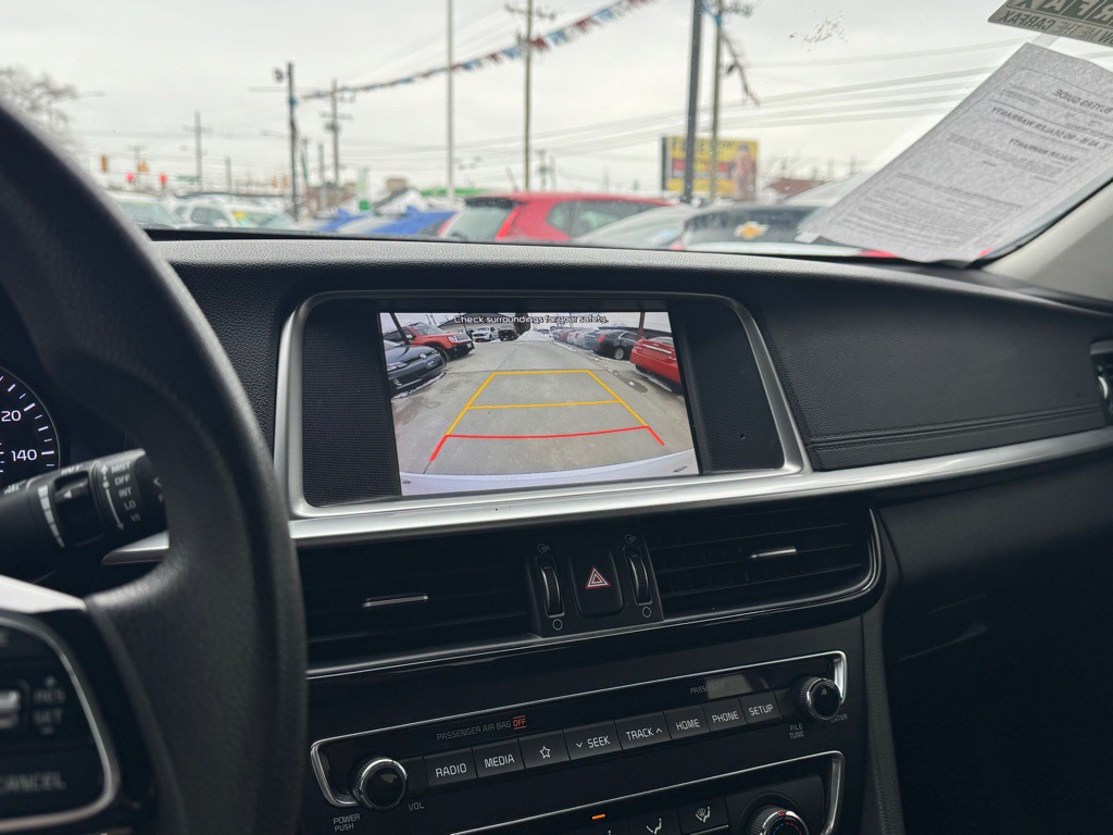 2020 Kia Optima Image 12