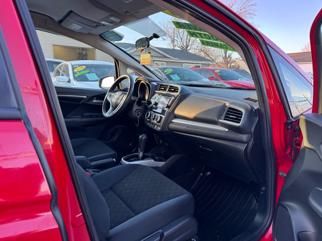 2015 Honda Fit Image 8