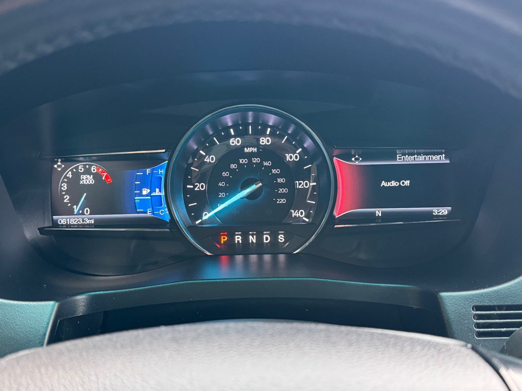 2017 Ford Explorer Image 9