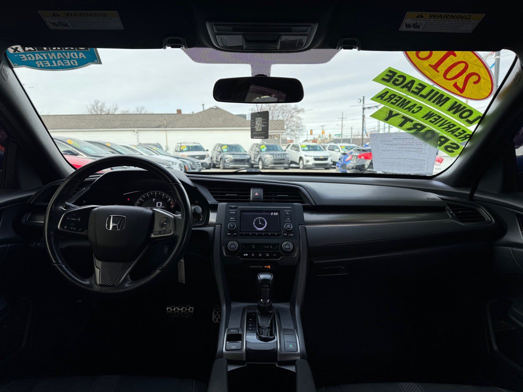 2018 Honda Civic Image 9