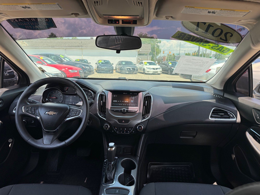 2017 Chevrolet Cruze Image 5