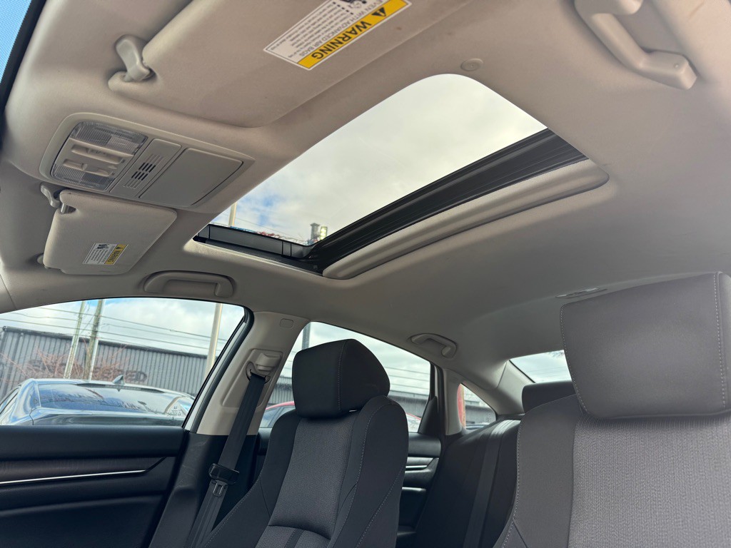 2018 Honda Accord Image 8