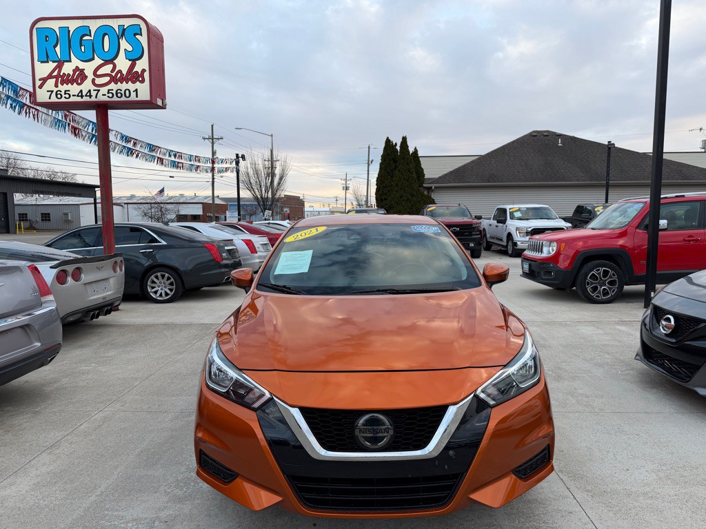 2021 Nissan Versa Image 2