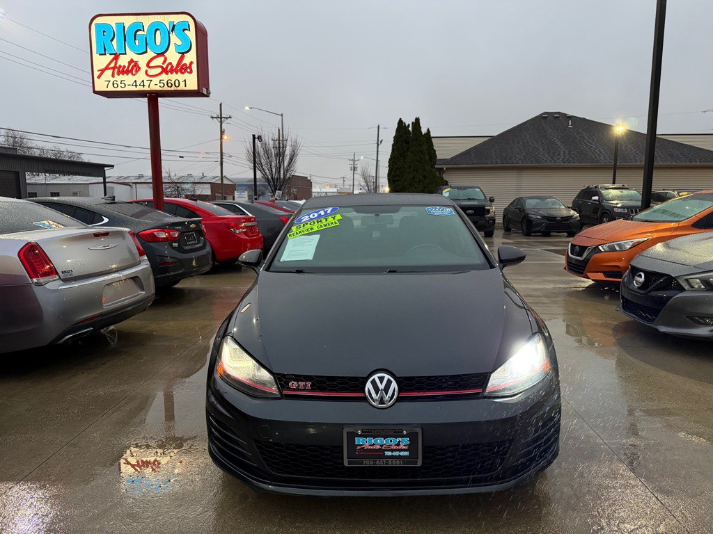 2017 Volkswagen GTI Image 2