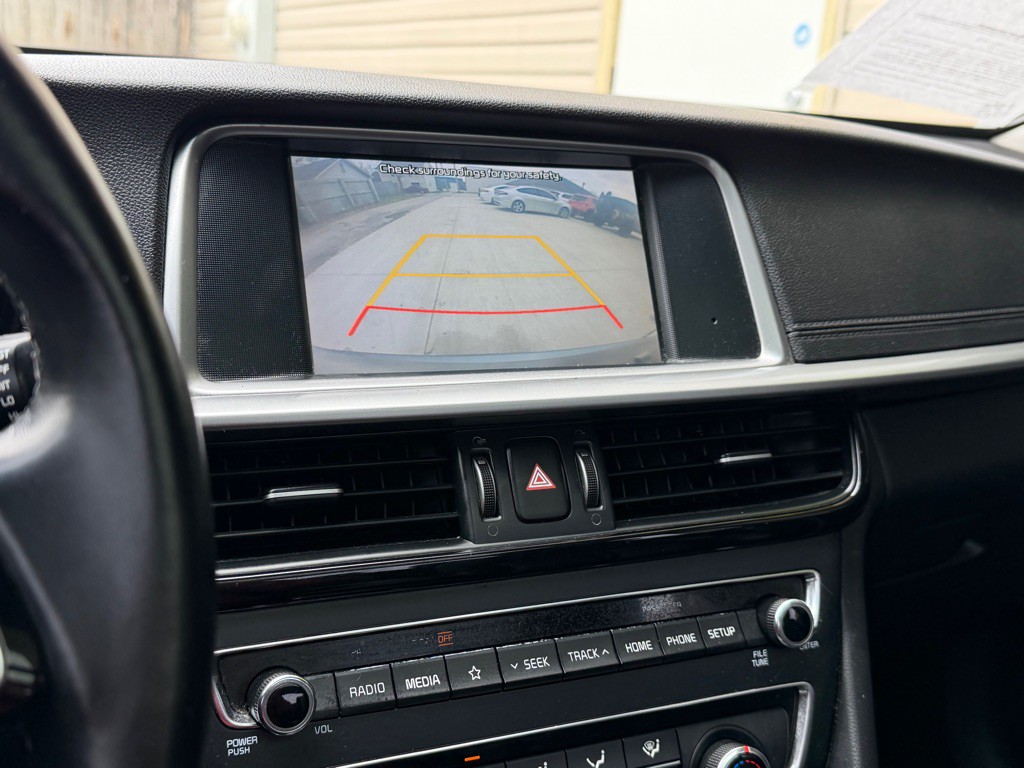 2020 Kia Optima Image 12