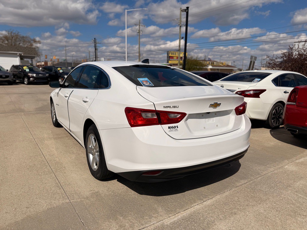 2023 Chevrolet Malibu Image 4