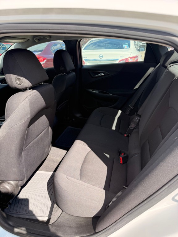 2023 Chevrolet Malibu Image 11