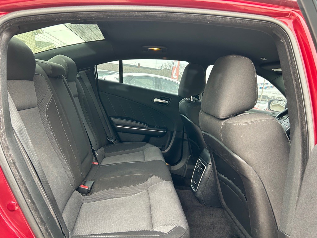 2017 Dodge Charger Image 10