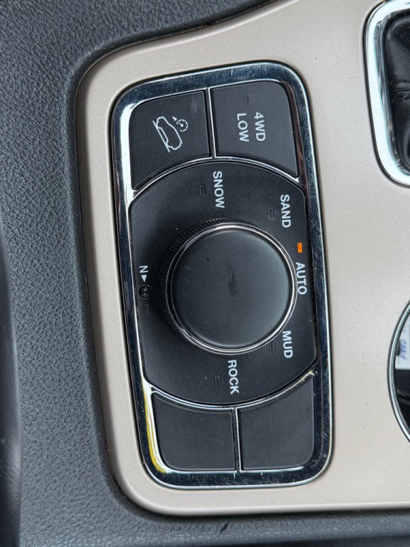 2016 Jeep Grand Cherokee Image 9