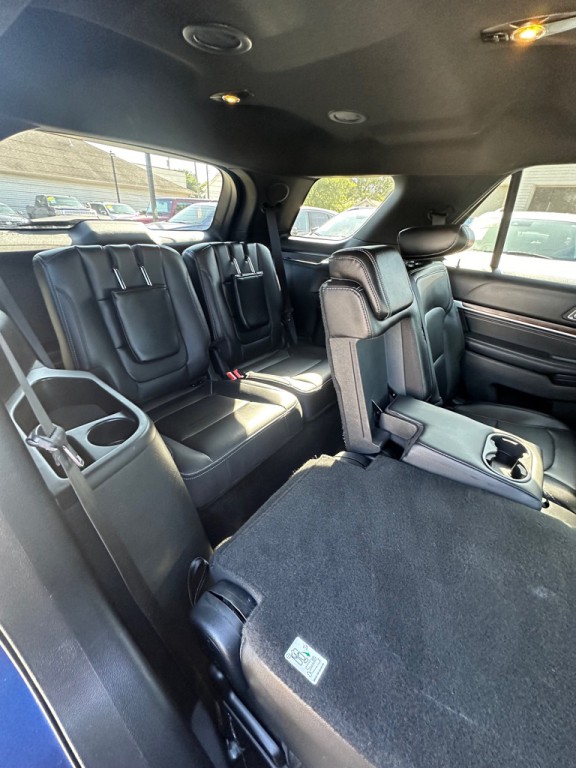 2017 Ford Explorer Image 9