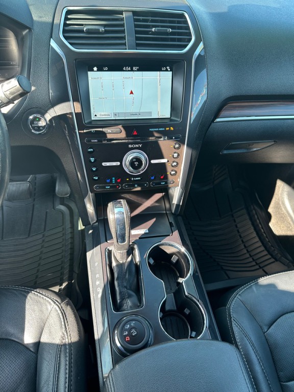 2017 Ford Explorer Image 14
