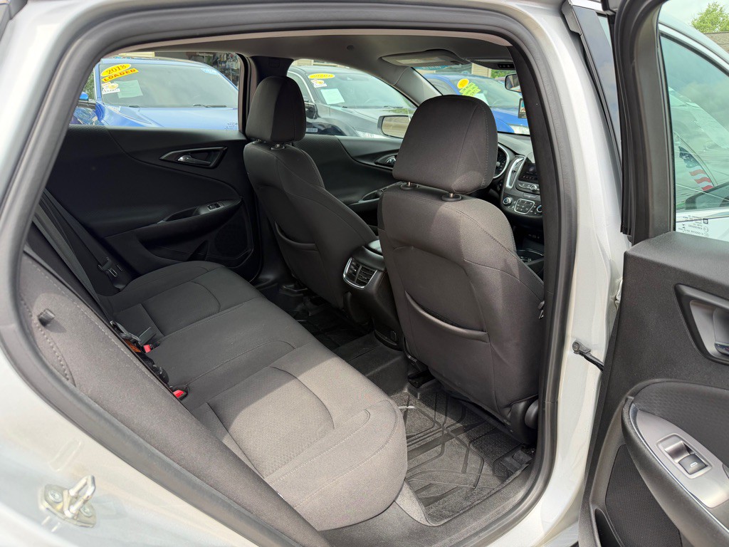 2019 Chevrolet Malibu Image 6