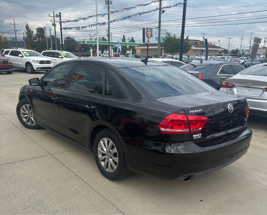 2015 Volkswagen Passat Image 4