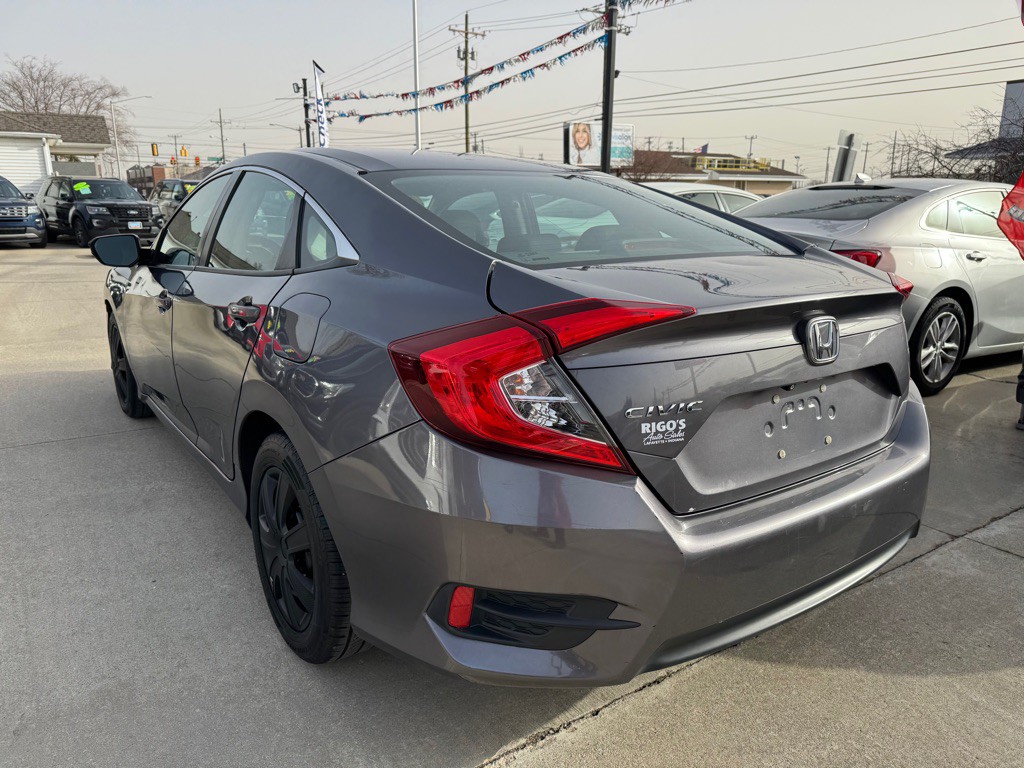 2017 Honda Civic Image 8