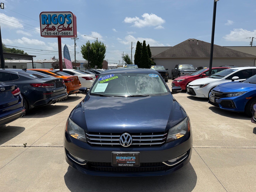 2014 Volkswagen Passat Image 2