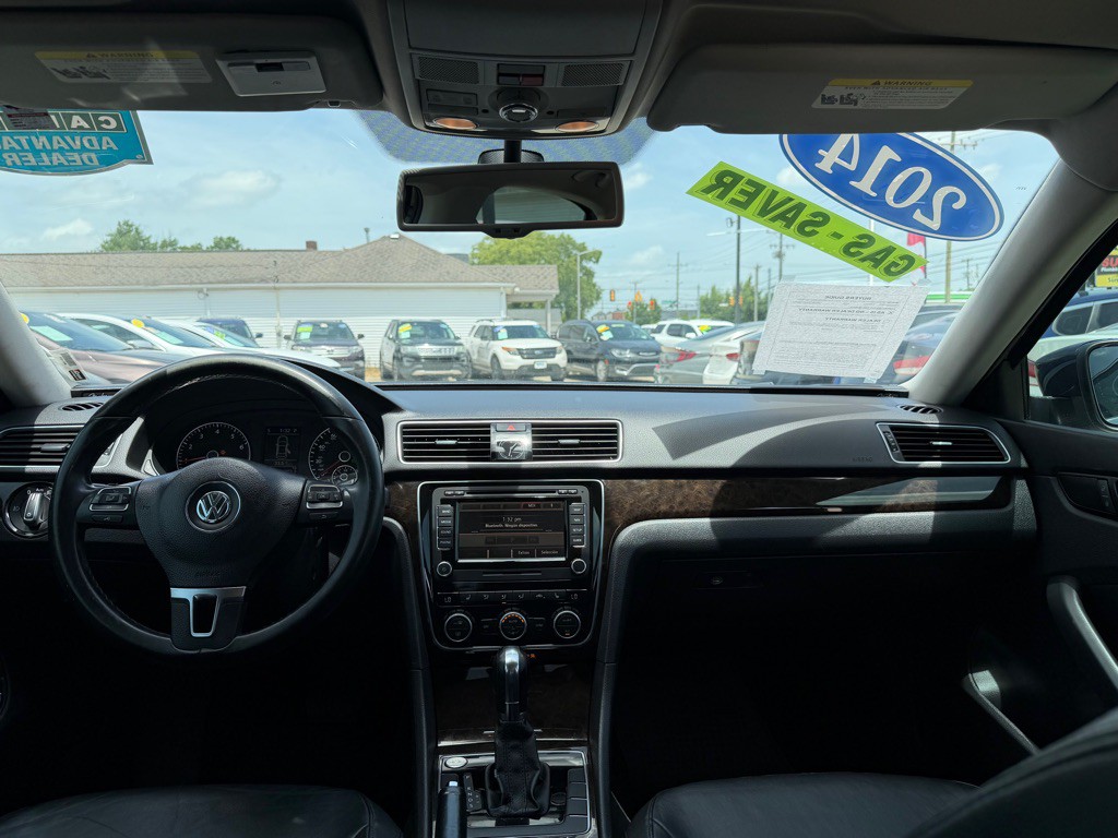 2014 Volkswagen Passat Image 7