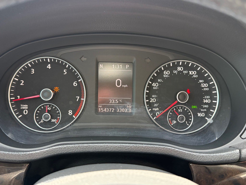 2014 Volkswagen Passat Image 9