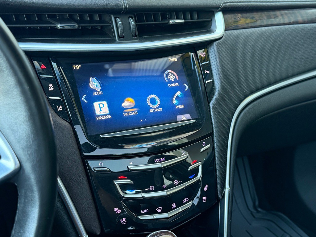 2013 Cadillac XTS Image 7