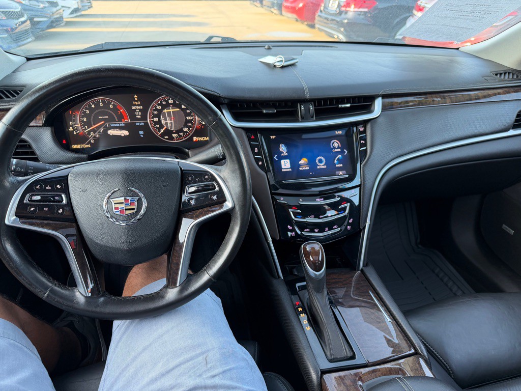 2013 Cadillac XTS Image 13