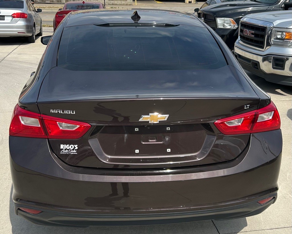 2016 Chevrolet Malibu Image 5