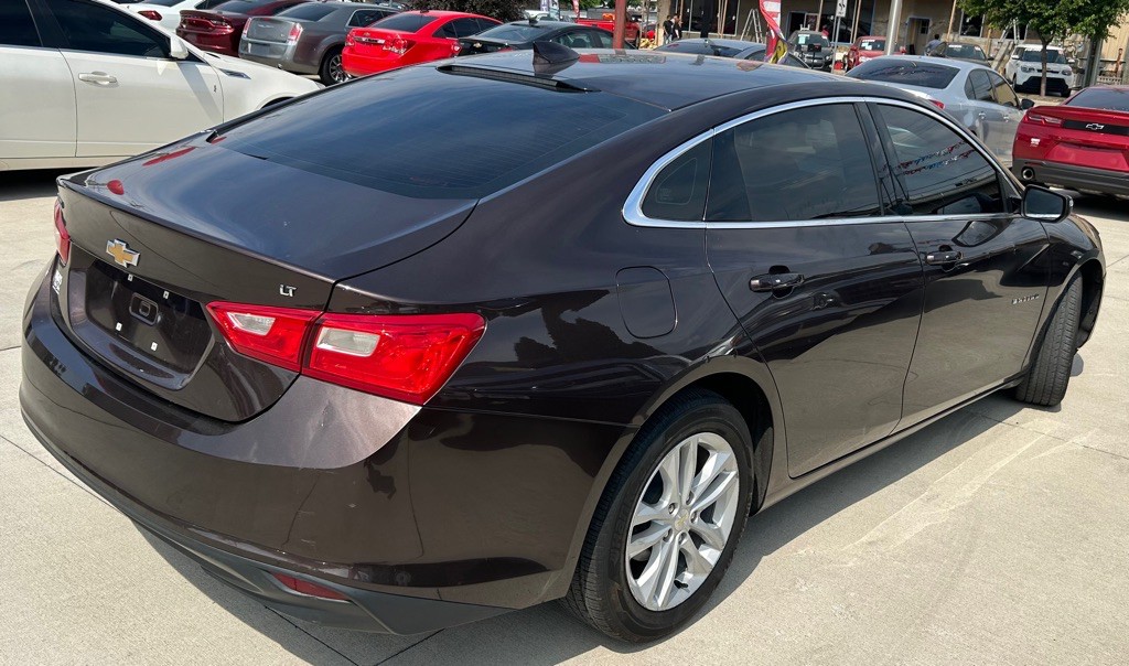 2016 Chevrolet Malibu Image 6