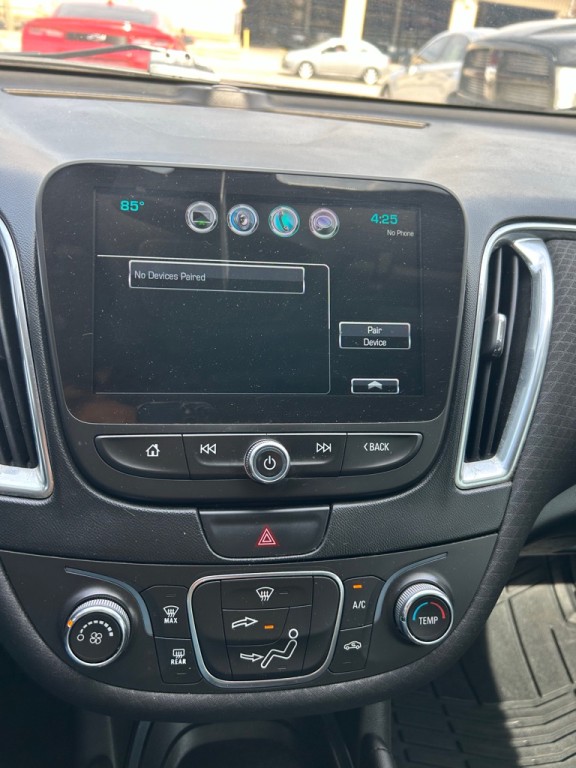 2016 Chevrolet Malibu Image 14