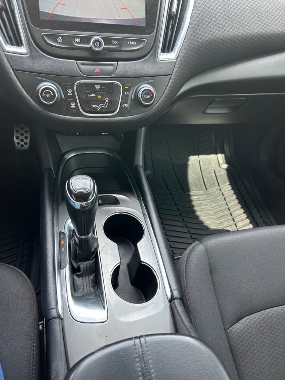 2016 Chevrolet Malibu Image 16