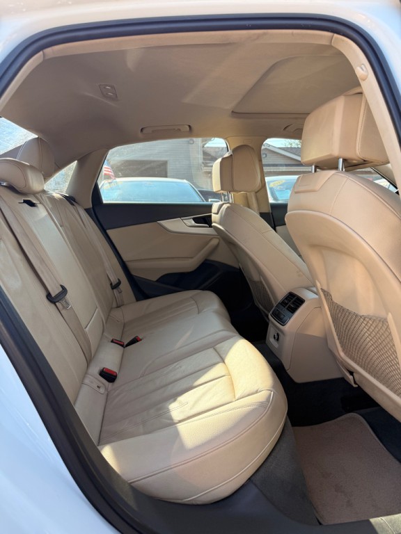2017 Audi A4 Image 9