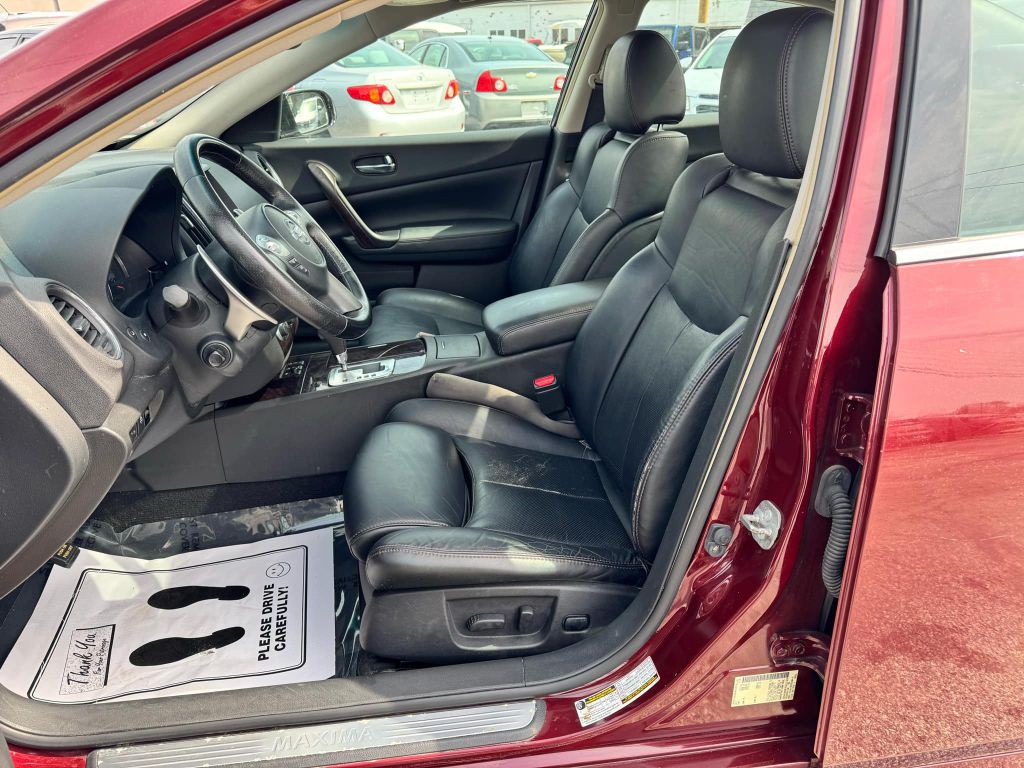 2011 Nissan Maxima Image 9