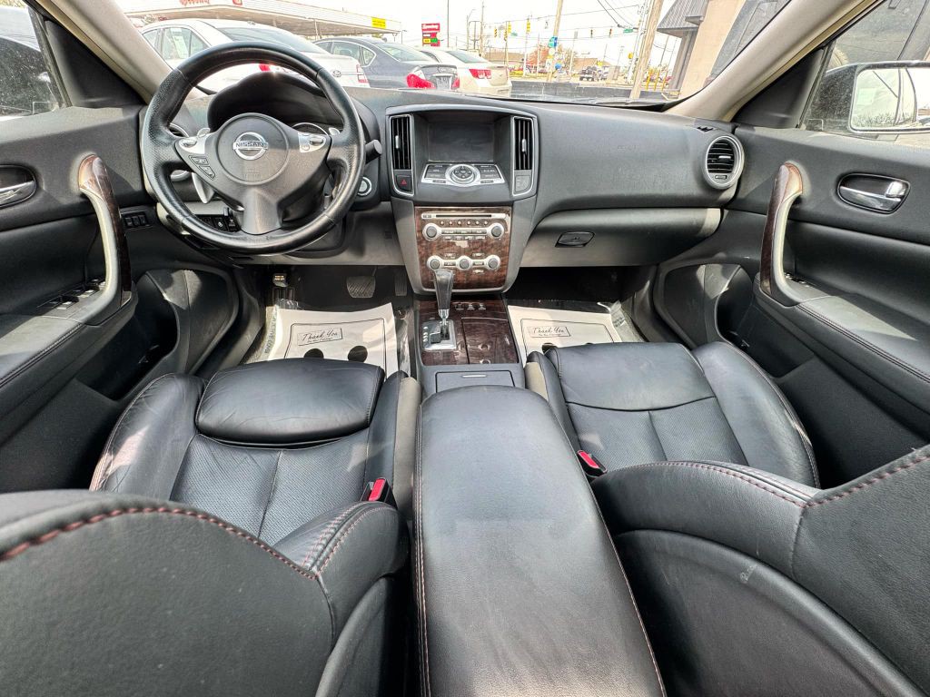 2011 Nissan Maxima Image 14