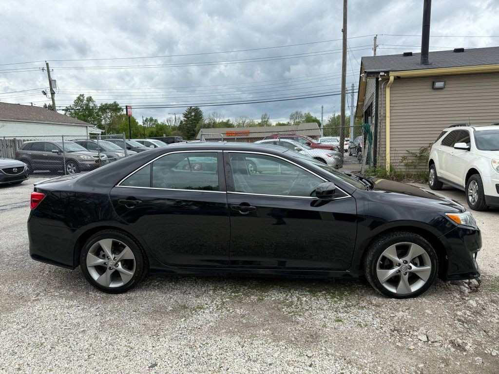 2014 Toyota Camry Image 3