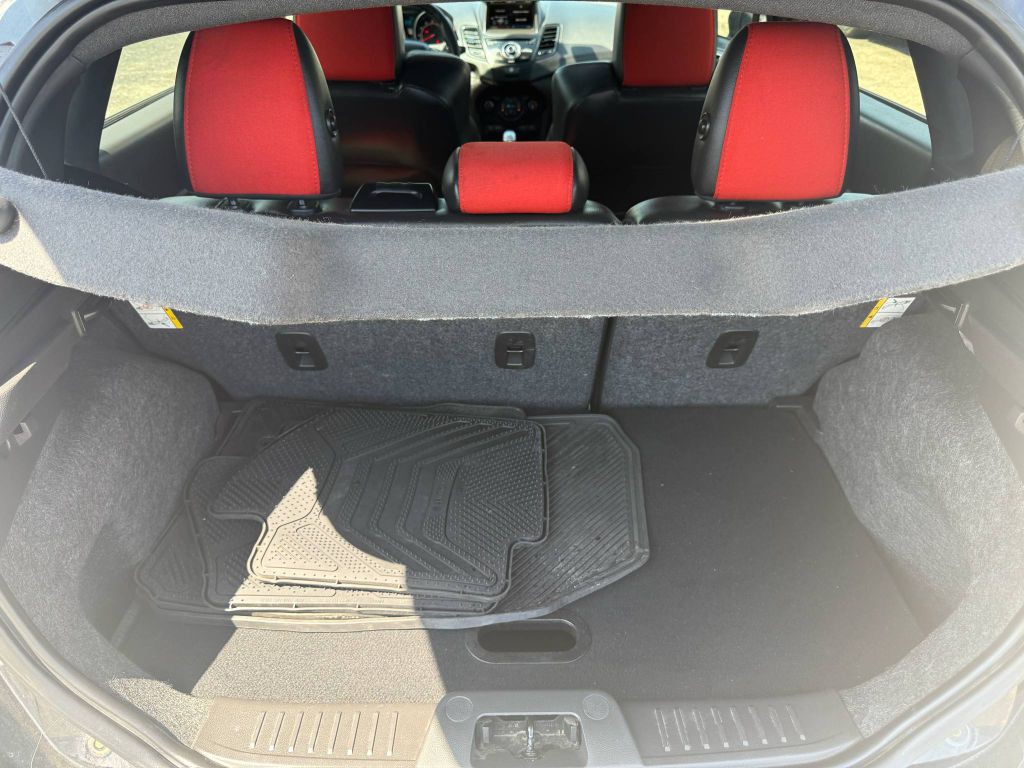 2015 Ford Fiesta Image 11