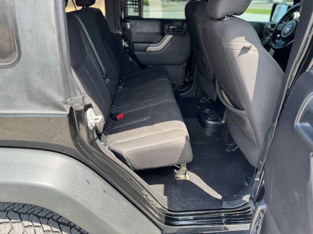 2016 Jeep Wrangler Unlimited Image 12