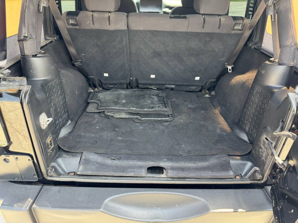 2016 Jeep Wrangler Unlimited Image 9
