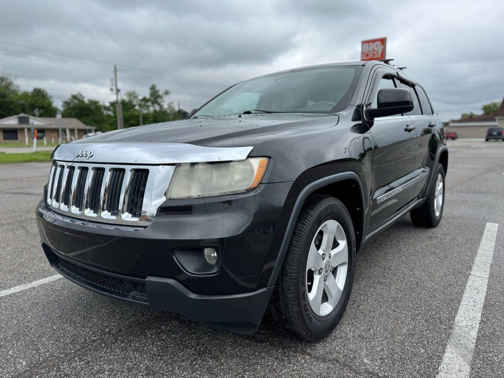2013 Jeep Grand Cherokee Image 1