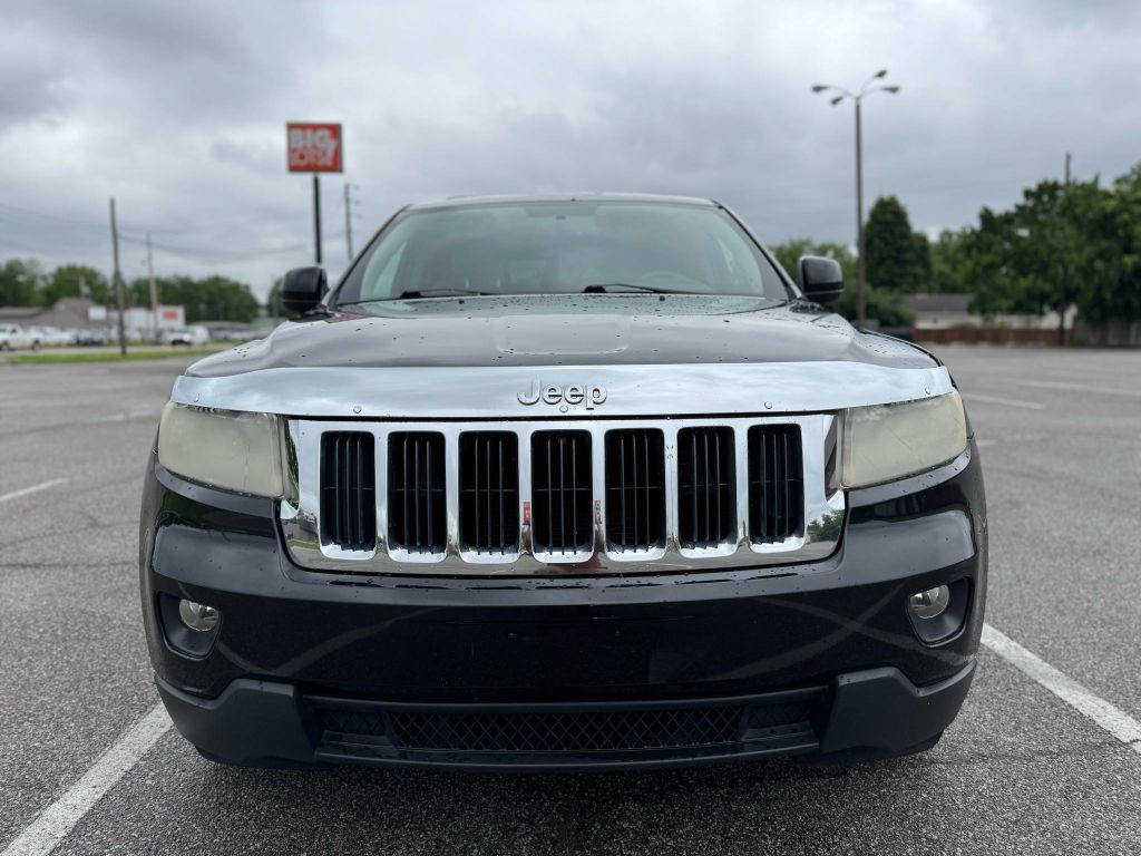 2013 Jeep Grand Cherokee Image 2